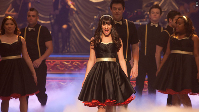 'Glee's' winter finale ends in cliffhanger