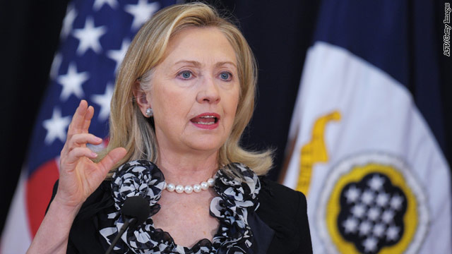Clinton seeks agreement that Syria needs transition to attend meeting