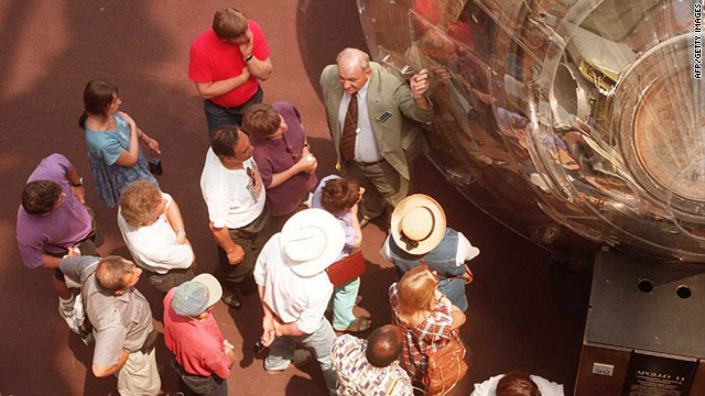 Docents volunteer their passion at the National Air & Space Museum