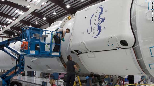 SpaceX and NASA Prepare for May 7 Launch