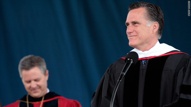 Romney builds inter-faith bridge in Liberty U commencement address