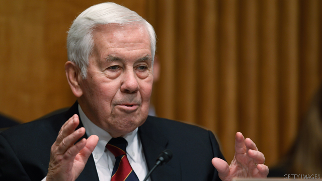 Lugar offers counsel, not campaign stops to Mourdock