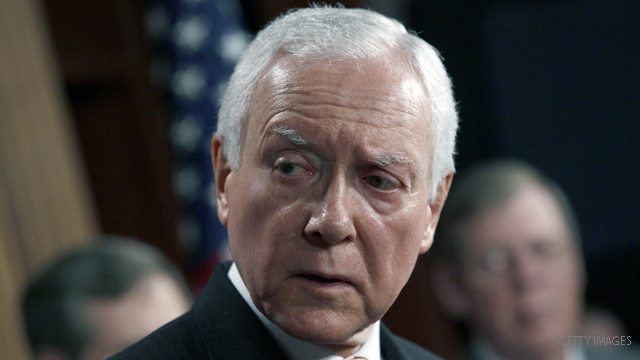 Hatch, Obama clash on fiscal cliff in weekly addresses