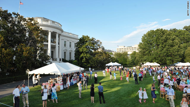 Obama thanks families at congressional picnic