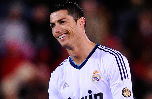 http://i2.cdn.turner.com/cnn/2012/images/11/08/ronaldo.jpg