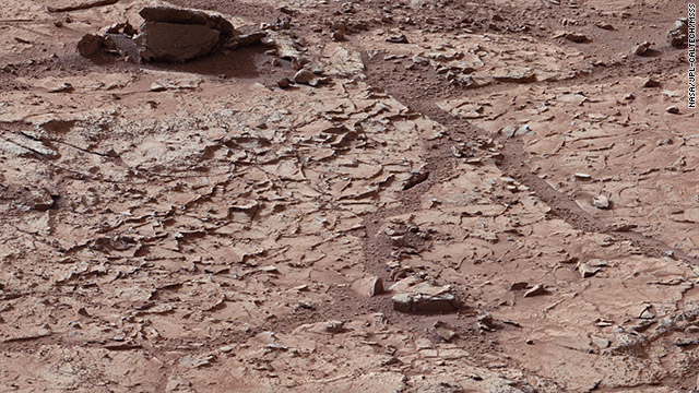 Curiosity getting ready to drill into Martian rock