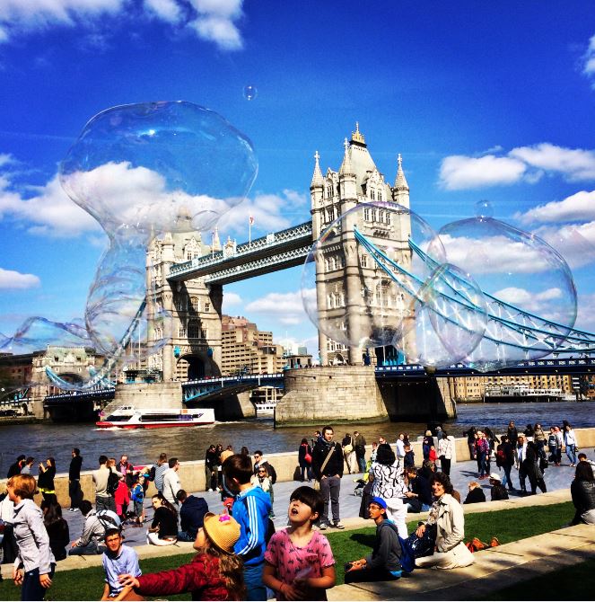 Photo of the Day: See Bubbles in London