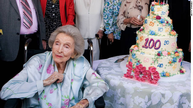 Widow of Bob Hope dies at 102