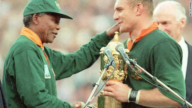 110923024946-mandela-pienaar-1995-story-top.jpg