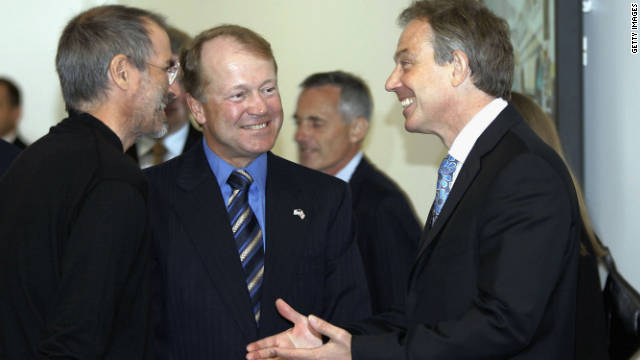 British Prime Minister Tony Blair, right, talks with Jobs, left, and Cisco Systems CEO John Chambers during a meeting of Silicon Valley executives at Cisco headquarters in July 2006. 