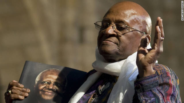 Desmond Tutu celebra sus 80 años con música y baile