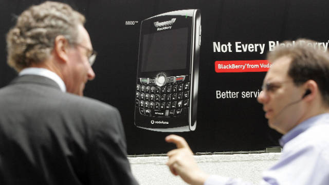BlackBerry ofrece aplicaciones gratuitas por la interrupción del servicio