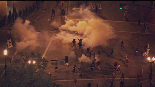 Tear gas used on Occupy protesters in Oakland - CNN.com