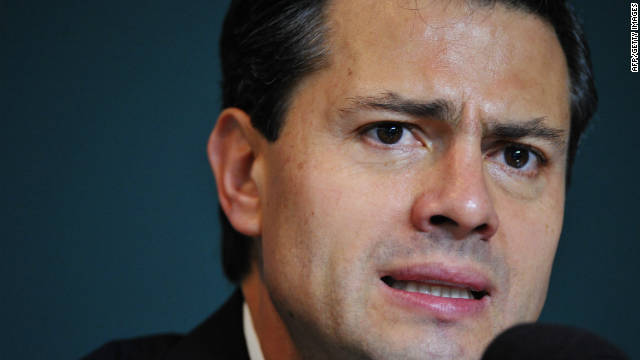Enrique Peña Nieto oficializa su candidatura presidencial en México