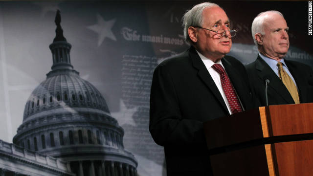Senate Armed Services leaders Carl Levin, left, and John McCain agreed to a compromise on detention of U.S. citizens.