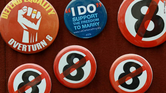 Appeals court strikes down California same-sex marriage ban