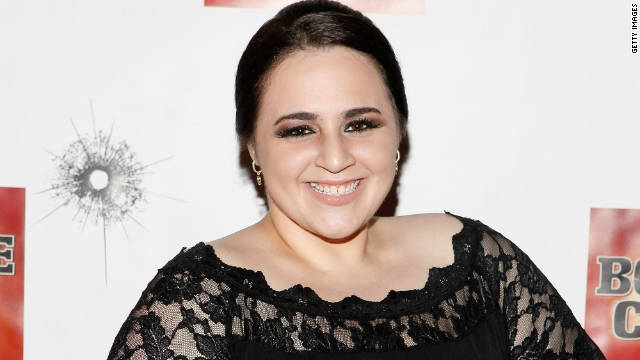 'Hairspray's' Nikki Blonsky picks up job at salon