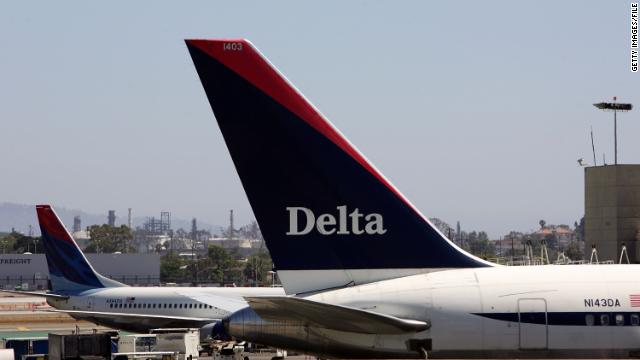 Two Muslim religious leaders sue airlines for discrimination
