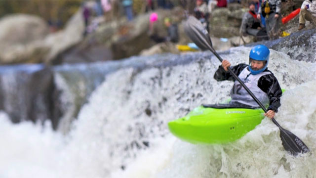 Gotta Watch: Extreme kayakers plunge down waterfalls