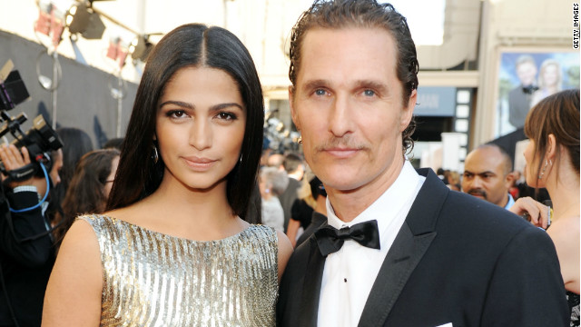 Matthew McConaughey se casa con la modelo brasileña Camila Alves