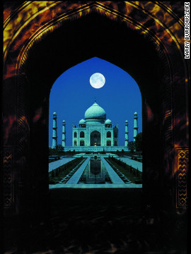 The Taj Mahal in India, photographed by Larry Burrows.