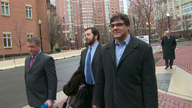 Ex-CIA officer pleads guilty to one charge in leak case