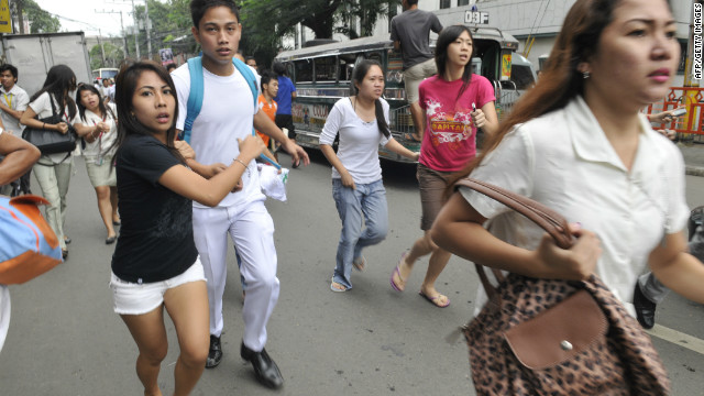 Un sismo de magnitud 6,8 golpea Filipinas y deja al menos 12 muertos