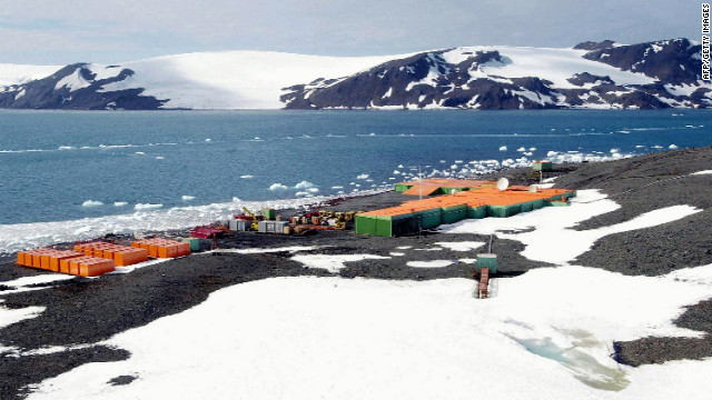 Dos muertos deja incendio en base científica de Brasil en Antártica