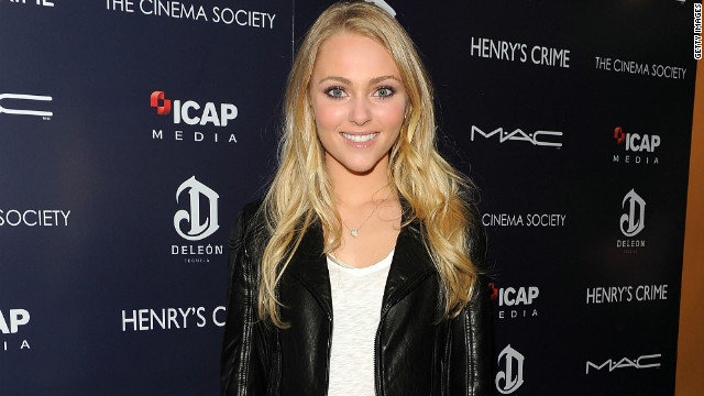 AnnaSophia Robb is your young Carrie Bradshaw