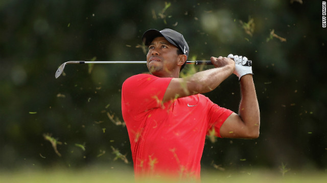 Tiger Woods se retira del torneo de Doral por una lesión