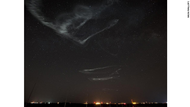 FOTO: Cinco cohetes ayudan a entender los confines del espacio