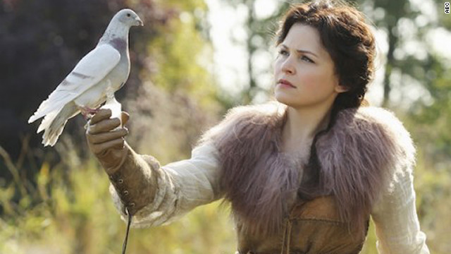 Ginnifer Goodwin plays Snow White on "Once Upon a Time." Thanks to the Queen's curse, Goodwin's Snow White, along with the drama's other fairy tale characters, is plucked from her castle and forced to live in Storybrooke, Maine.