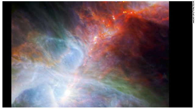 Un "Arcoíris espacial" formado por la Nebulosa de Orión