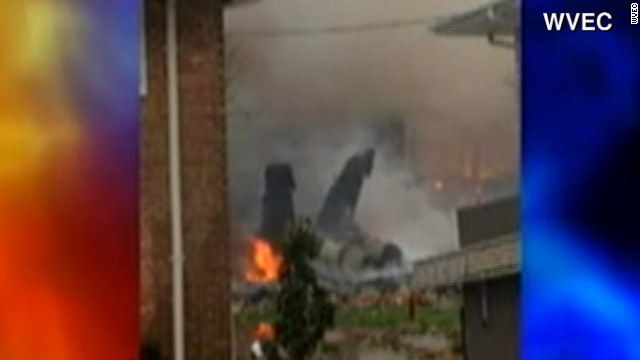 BREAKING] Navy F/A-18 crashes into apartments in Virginia ...