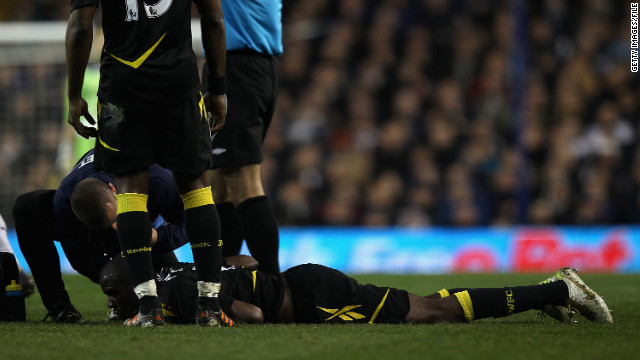 Bolton's Fabrice Muamba to get defibrillator, return to training, according to reports