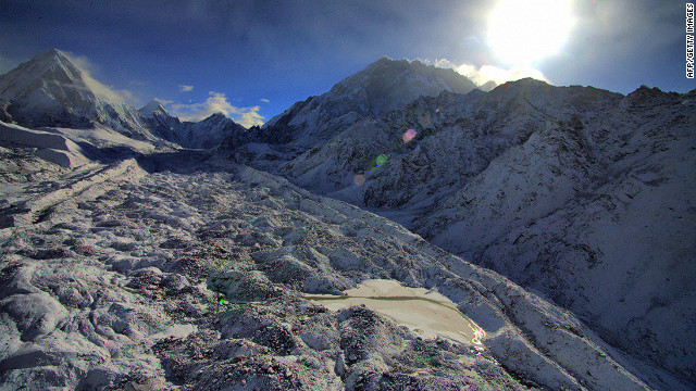 Once muertos y 38 desaparecidos por avalancha en Nepal
