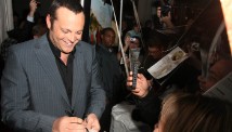 Vince Vaughn attends the Chicago premiere of \'Couples Retreat\' at the AMC River East on October 6, 2009 in Chicago, Illinois