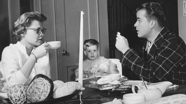 Clark eats breakfast with wife Barbara and son Richard A. Clark, circa 1958.