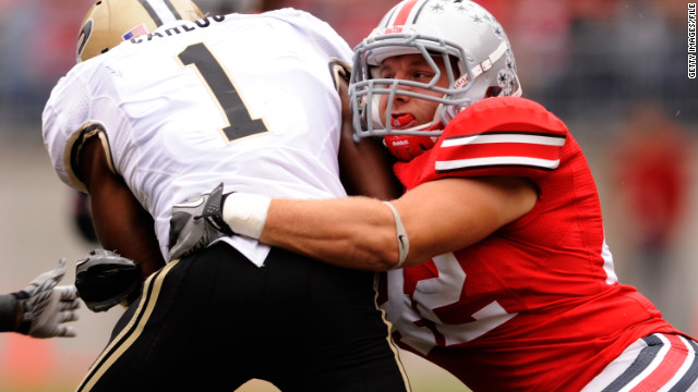 Ohio State linebacker choosing career over concussions