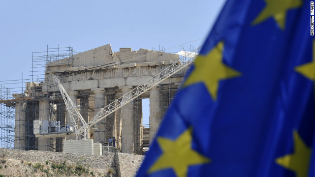 Grecia aprueba ley que dispone el despido de 15.000 empleados públicos