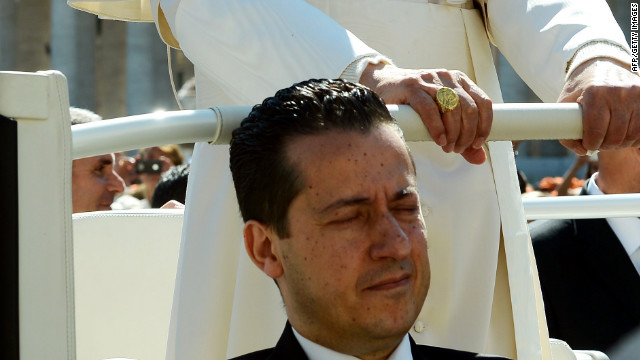 Arrestado el mayordomo del Papa por una filtración de documentos confidenciales