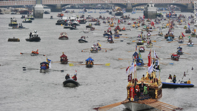 [Image: 120603032920-barge-gloriana-thames-horiz...allery.jpg]