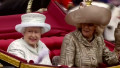 Queen arrives at Buckingham Palace