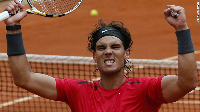 Rafael Nadal's quest for a seventh French Open title is in good shape after he beat fellow Spaniard Nicolas Almagro in the quarterfinals.