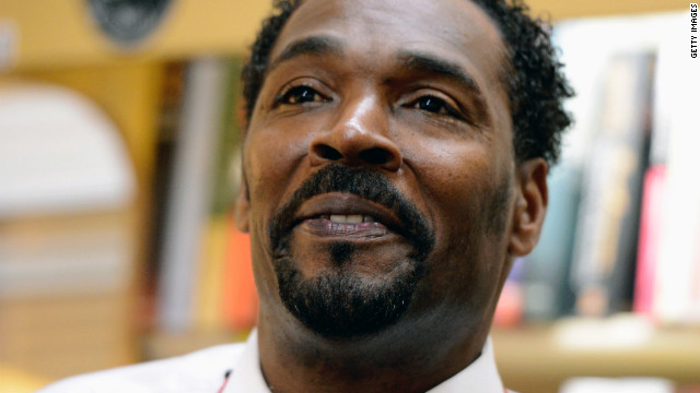 Rodney King, víctima de golpiza policial en Los Ángeles en 1991, muere a los 47 años