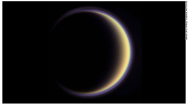 Lagos "tropicales" de una luna de Saturno podrían albergar vida