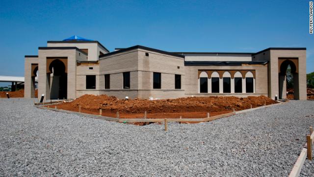 Tennessee Muslims sue to open mosque