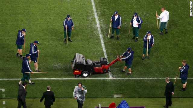 The flooded pitch at the Donbass Arena for the Euro 2012 group game between France and the Ukraine quickly dried. STRI advised on the playing surface and drainage system.