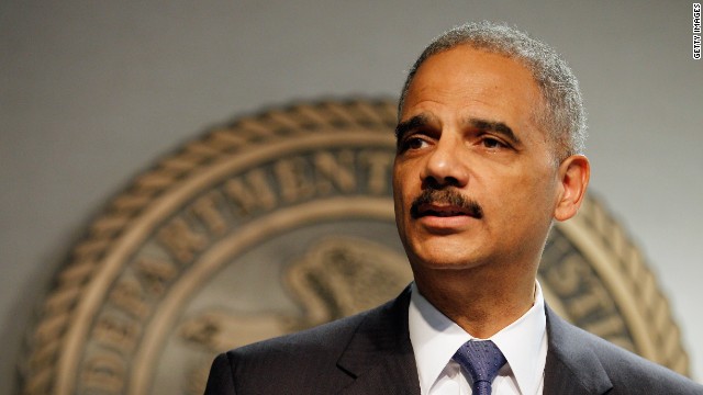 Eric Holder permanecerá en el gabinete de Obama