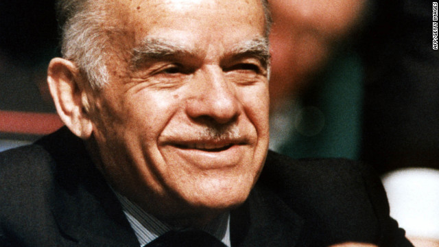 As Israeli prime minister, Yitzhak Shamir presided over negotiations with Egypt on the post-treaty normalization process.